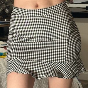 Stylish Black and White Gingham Skirt